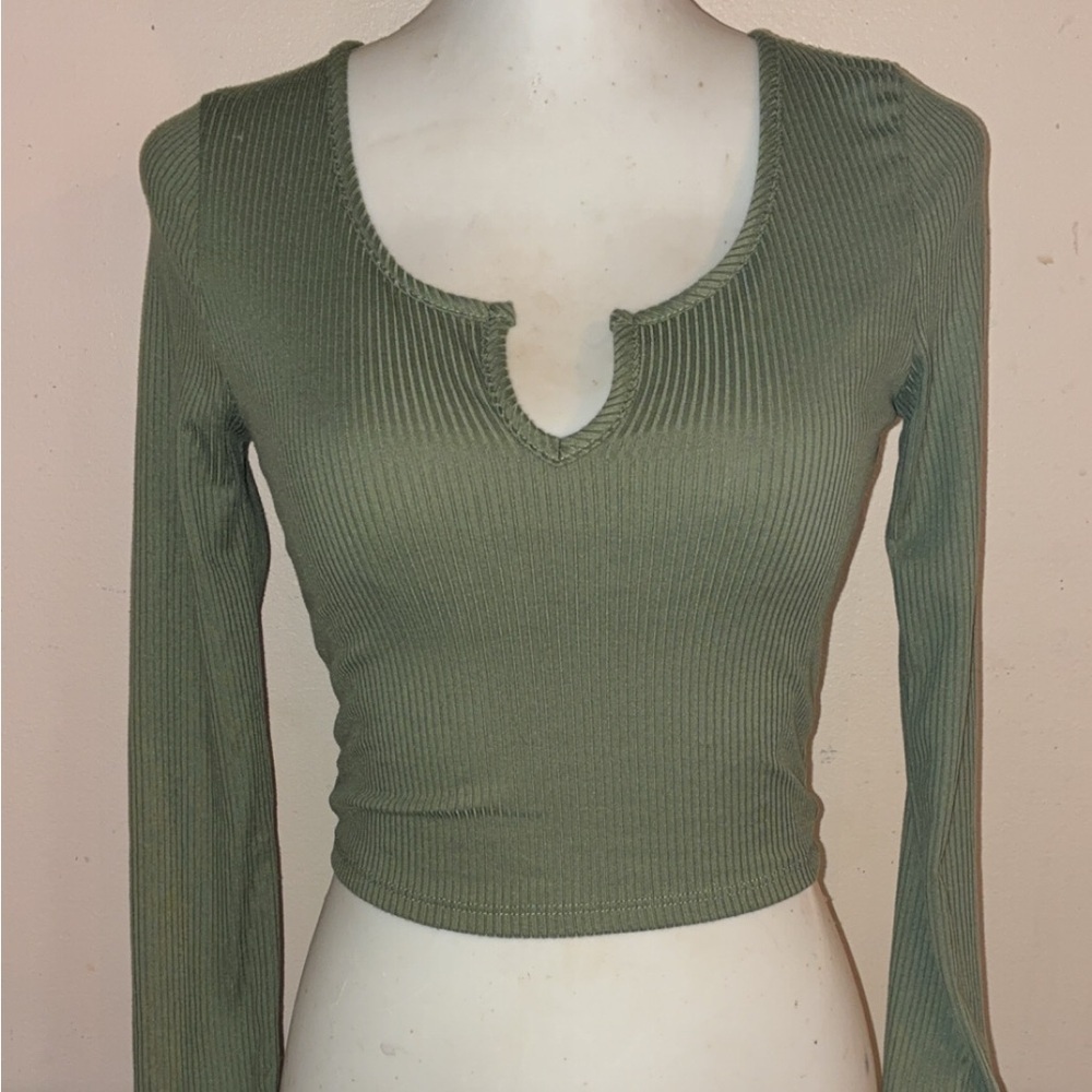 Top Chic Olive Green Ribbed Long Sleeve Crop Top | Women’s Small